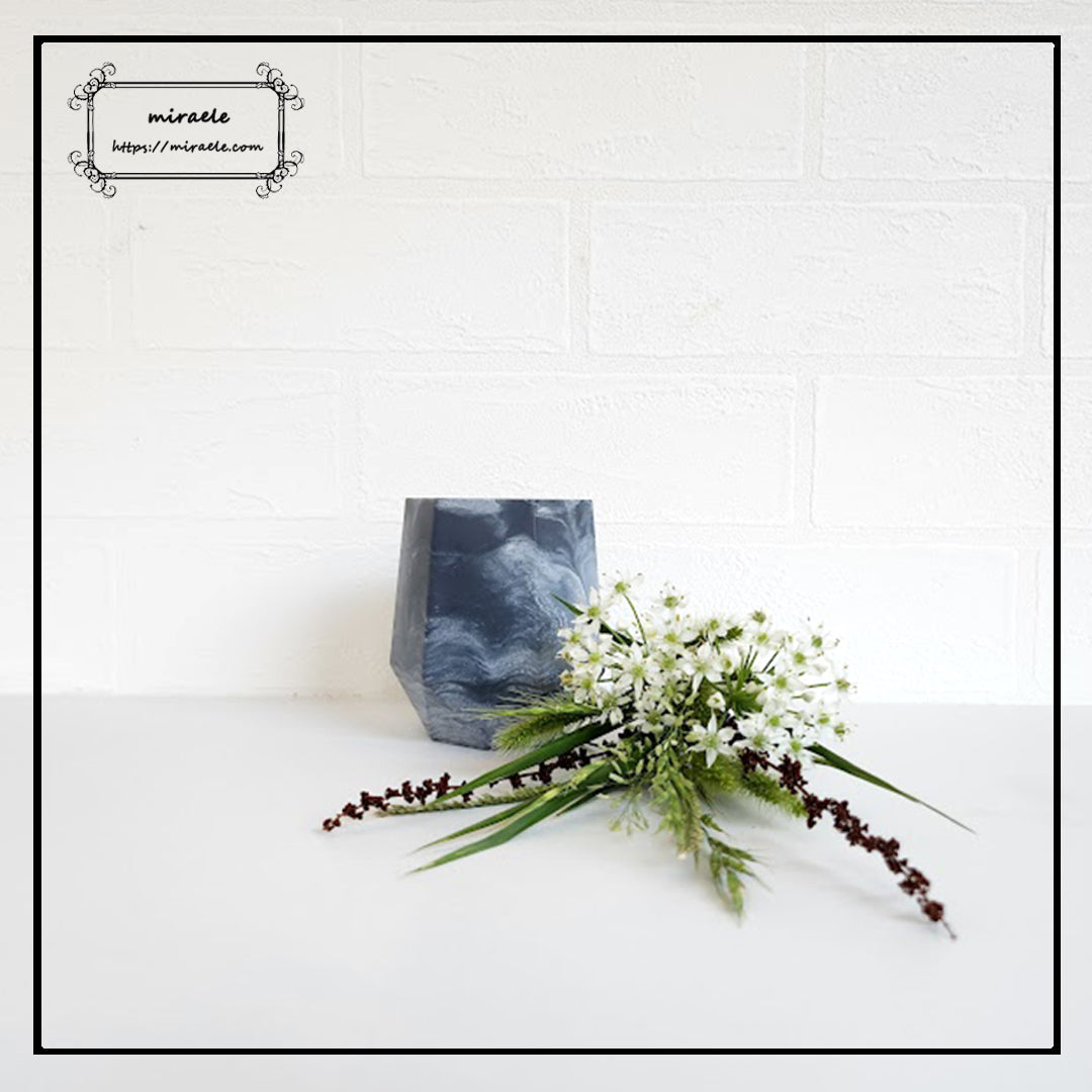 pen holder 104