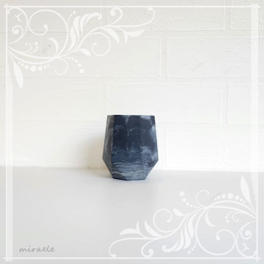 pen holder 104