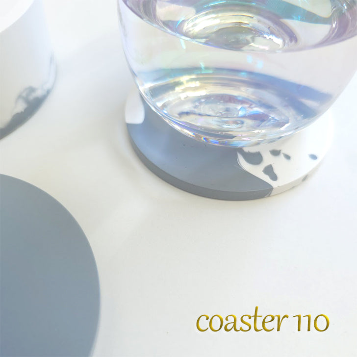 【coaster110】4枚セット 直径8.5cm コースター 収納ケース付き マーブル コルク 日用品雑貨 おしゃれ雑貨 おしゃれコースター プレゼント ギフト クリスマスプレゼント 贈り物 結婚祝い 出産祝い SDGs オリジナル 焼かない製法 場所を取らない 収納上手