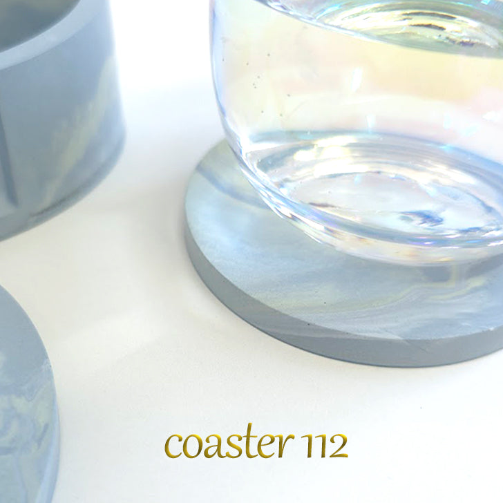 【coaster112】4枚セット 直径8.5cm コースター 収納ケース付き マーブル コルク 日用品雑貨 おしゃれ雑貨 おしゃれコースター プレゼント ギフト クリスマスプレゼント 贈り物 結婚祝い 出産祝い SDGs オリジナル 焼かない製法 場所を取らない 収納上手